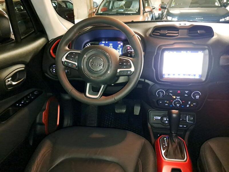 Jeep Renegade 1.3 TURBO T4 240 CV 4XE TRAILHAWK - Imagen 3