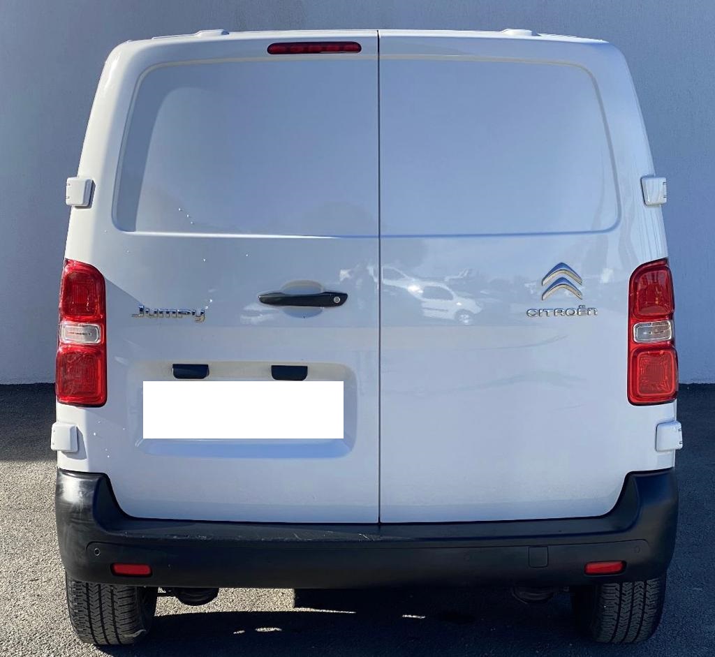 Citroën Jumpy 2.0 BlueHDi Furgoneta mediana 122 CV Blanco conductor - Imagen 2
