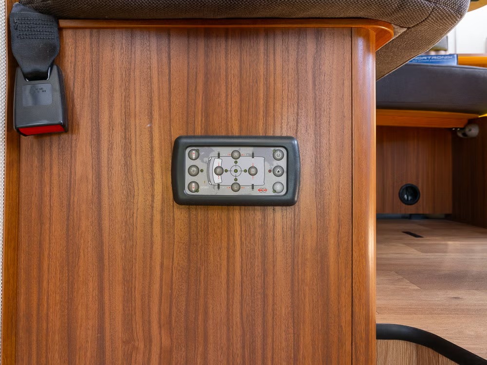 Dethleffs Advantage I 7051 – 148 CV – 2016 – Autocaravana Automática Premium - Imagen 3