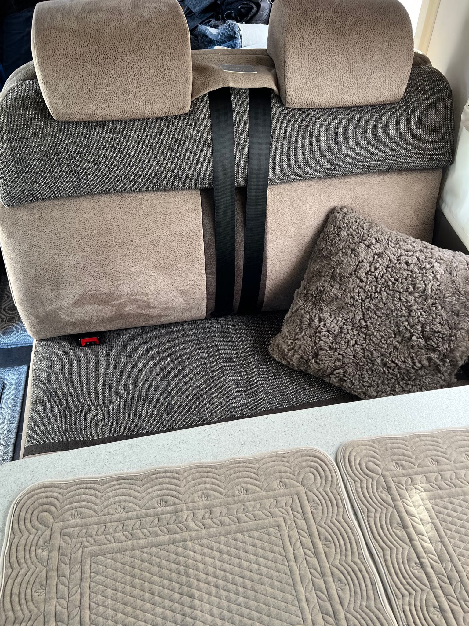 Dethleffs Magic Edition T7151-4 – 130 CV – 2015 – 5 Plazas – Autocaravana Familiar - Imagen 9